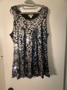 Sequin Sleeveless Party Top - Black & Silver